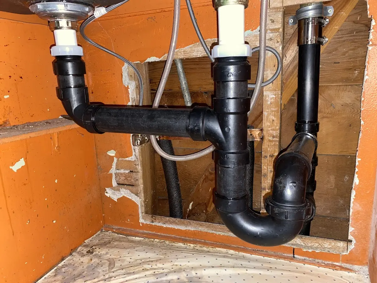 Professional Pipe Bursting equipment and tools on the job in Courtland